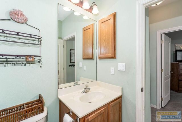 18 Torrey Pines Dr., Laguna Vista, TX 78578