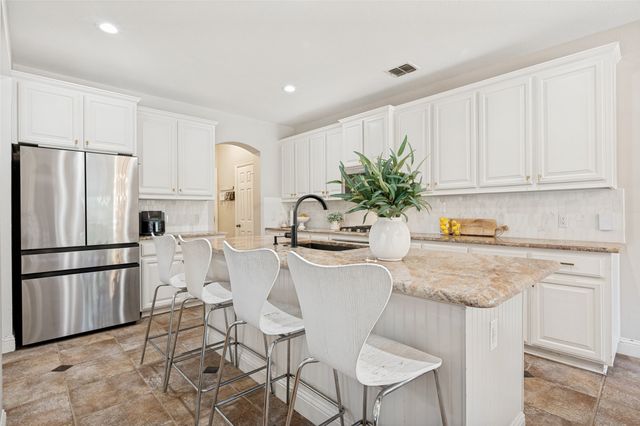 2552 Foxcreek Drive, Frisco, TX 75033