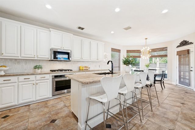 2552 Foxcreek Drive, Frisco, TX 75033