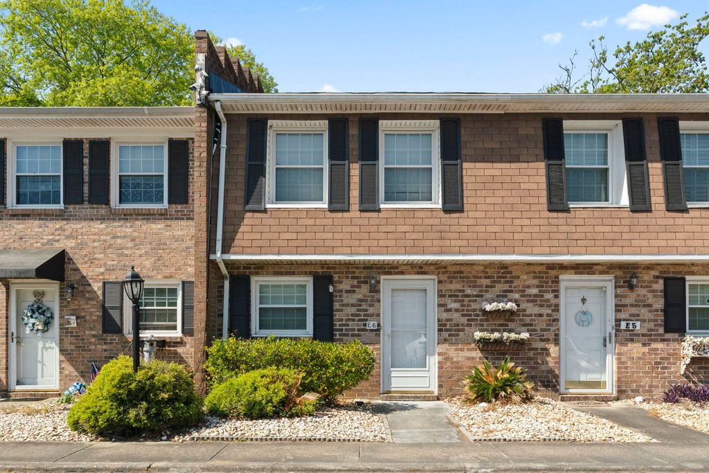 4505 N Kings Hwy Apt E6, Myrtle Beach, SC 29577 — exterior