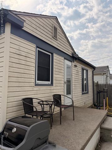 13272 Pullman Street, Southgate, MI 48195