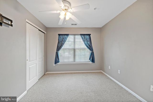 12 HIGHBRIDGE LN, West Deptford, NJ 08086