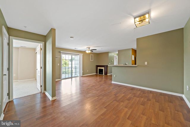 12 HIGHBRIDGE LN, West Deptford, NJ 08086