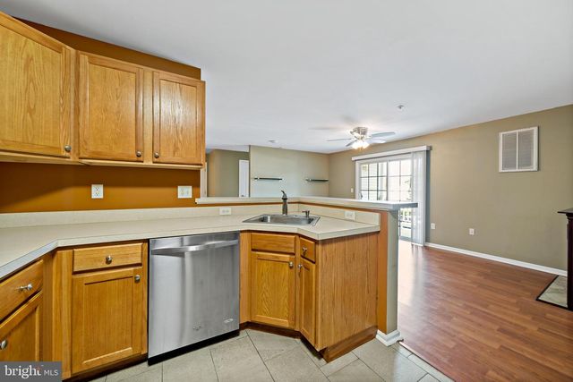 12 HIGHBRIDGE LN, West Deptford, NJ 08086