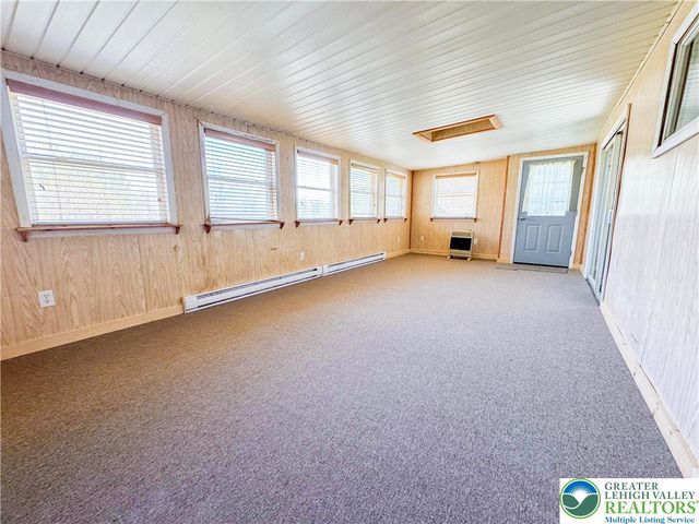 85 James Lane, Towamensing Twp, PA 18235