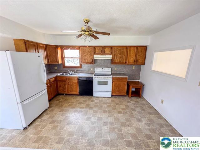 85 James Lane, Towamensing Twp, PA 18235