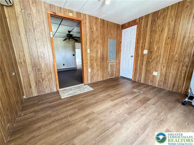 85 James Lane, Towamensing Twp, PA 18235