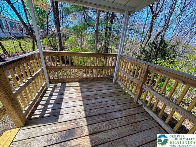 85 James Lane, Towamensing Twp, PA 18235