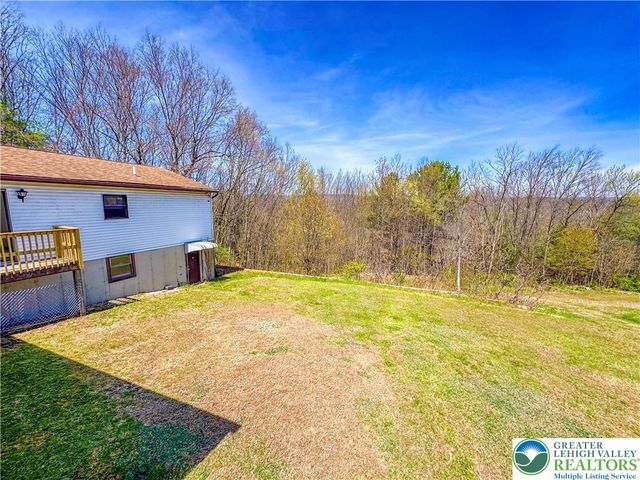 85 James Lane, Towamensing Twp, PA 18235