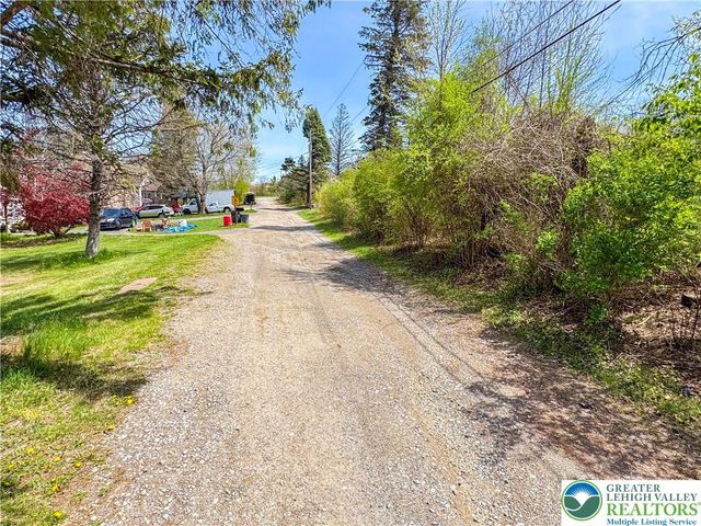 85 James Lane, Towamensing Twp, PA 18235
