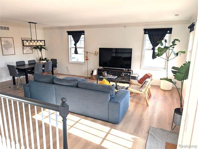 192 Raleigh Avenue, Auburn Hills, MI 48326