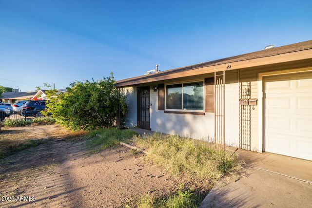 3714 W Echo Lane, Phoenix, AZ 85051