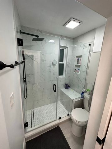 11 Barton St, Salem, MA 01970