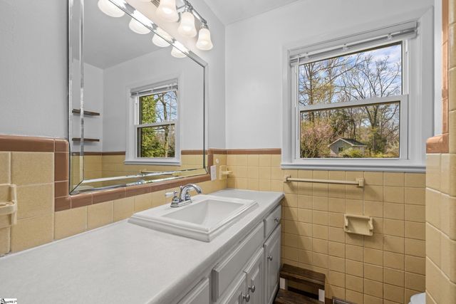 3507 Edwards Road, Taylors, SC 29687