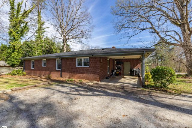 3507 Edwards Road, Taylors, SC 29687