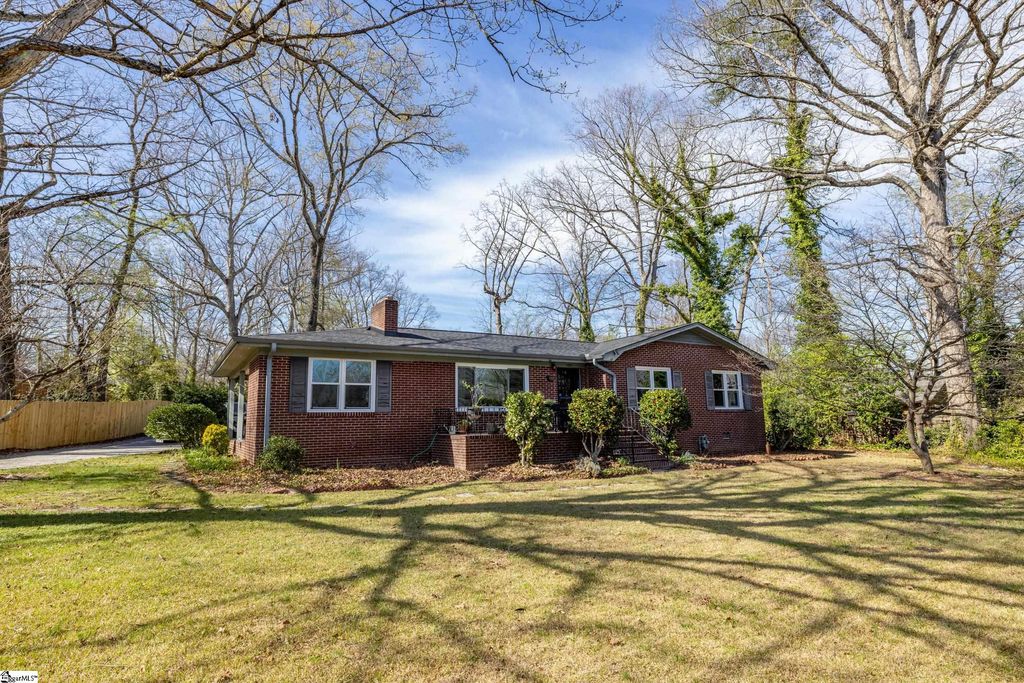 3507 Edwards Road, Taylors, SC 29687