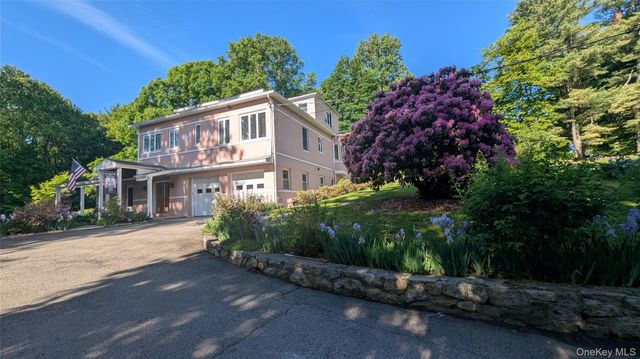 11 Dyckman Drive, Mohegan Lake, NY 10547