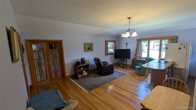 11 Dyckman Drive, Mohegan Lake, NY 10547