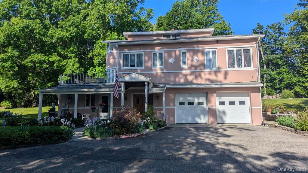11 Dyckman Drive, Mohegan Lake, NY 10547