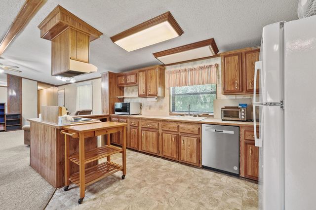 2496 Greer Road, Sadler, TX 76264