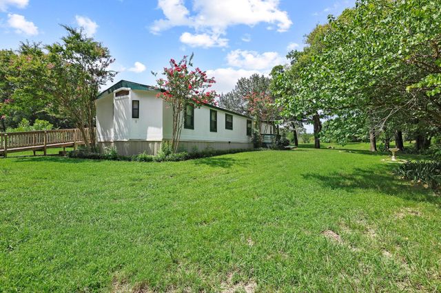 2496 Greer Road, Sadler, TX 76264