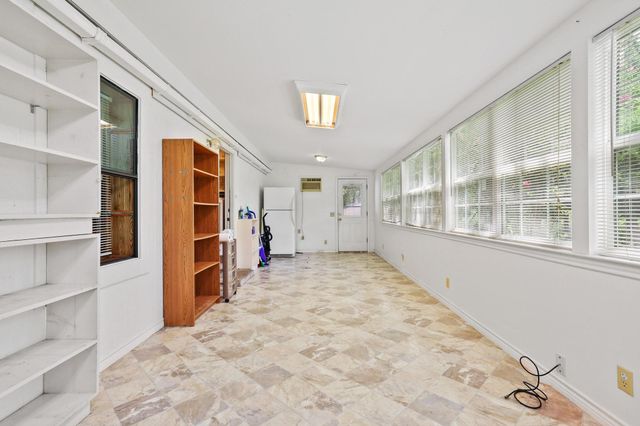 2496 Greer Road, Sadler, TX 76264