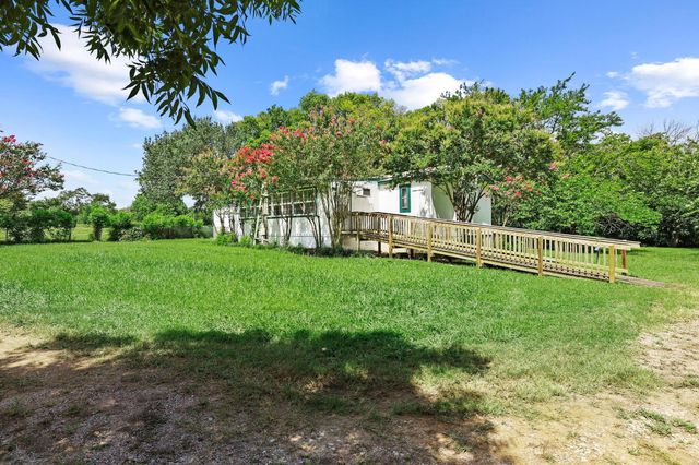 2496 Greer Road, Sadler, TX 76264