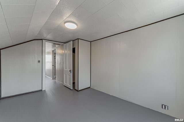 108 S CHURCH Street, Green Valley, IL 61534