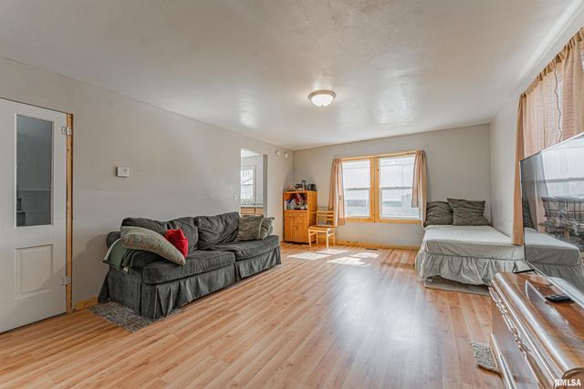 108 S CHURCH Street, Green Valley, IL 61534