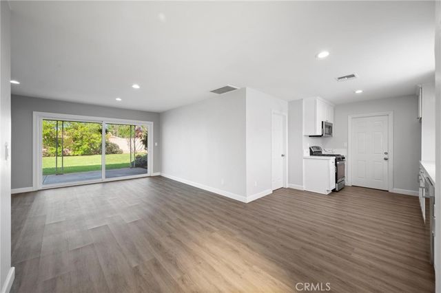 1763 Kearney, Simi Valley, CA 93065