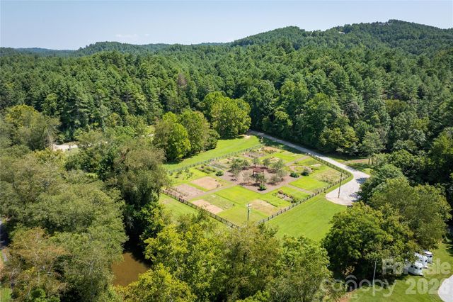 1029 River Club Ridge 1029, Lenoir, NC 28645