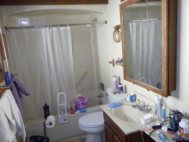 735 KOHLSCHMIDT, Marion, WI 54950