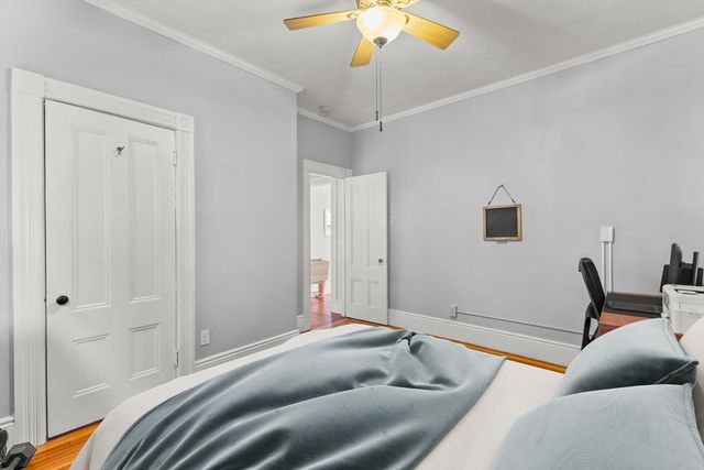 202 Rochambeau Ave 2, Providence, RI 02906