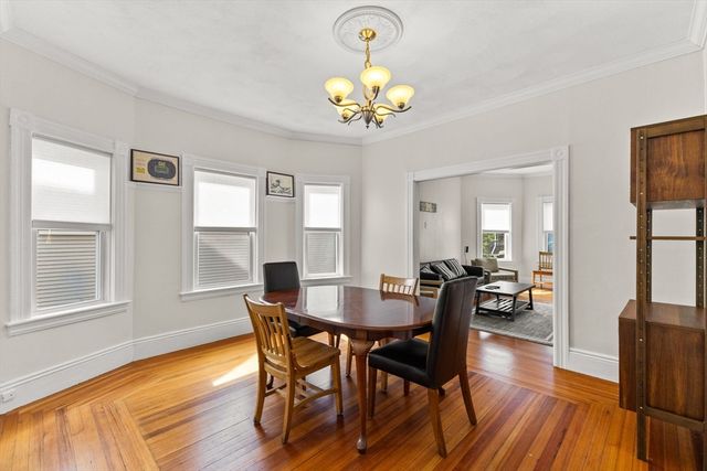 202 Rochambeau Ave 2, Providence, RI 02906