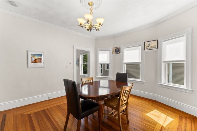 202 Rochambeau Ave 2, Providence, RI 02906