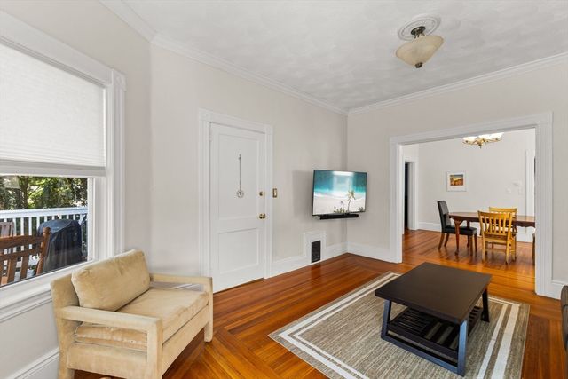 202 Rochambeau Ave 2, Providence, RI 02906