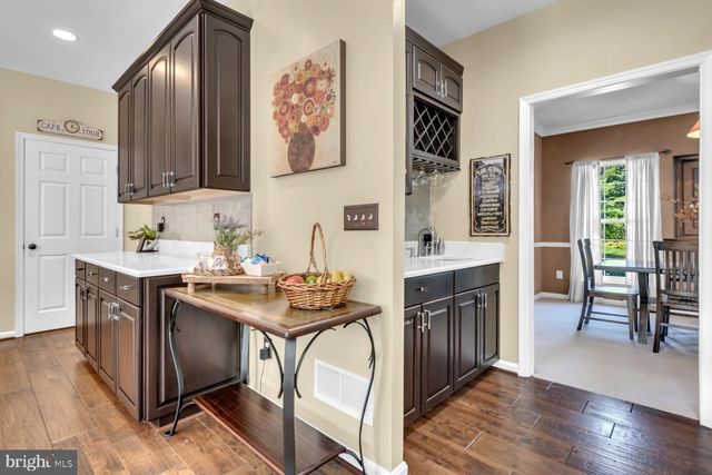 8213 WHITEBARK LN, Severn, MD 21144