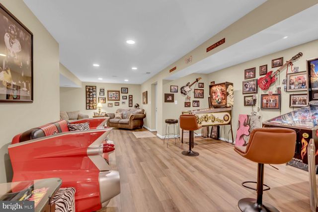 8213 WHITEBARK LN, Severn, MD 21144