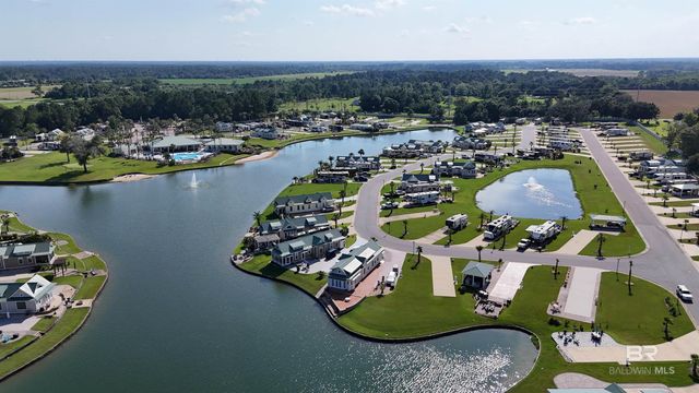 28250 Migratory Way, Elberta, AL 36530