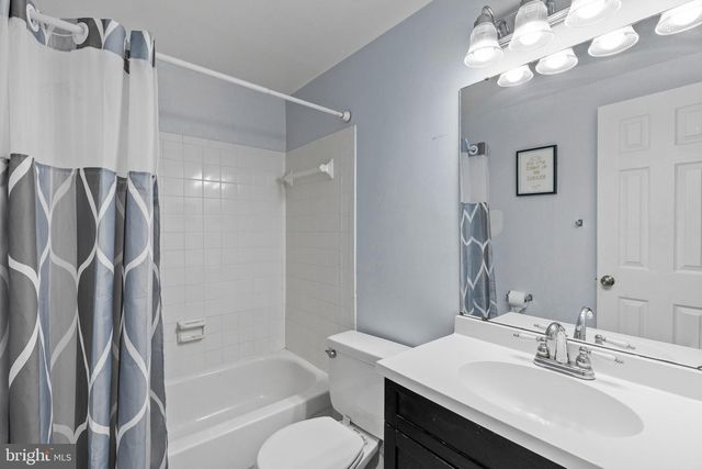 5765 YELLOWROSE CT, Columbia, MD 21045