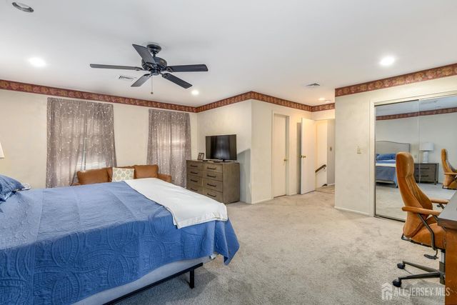 24 Higgins Road, Old Bridge, NJ 08857