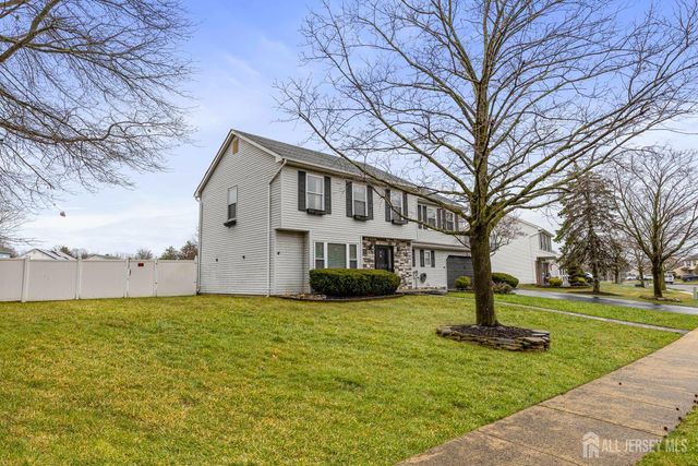 24 Higgins Road, Old Bridge, NJ 08857