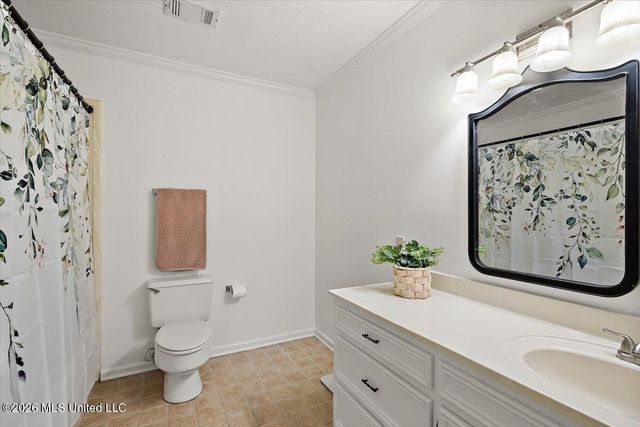 402 Springwood Circle, Terry, MS 39170