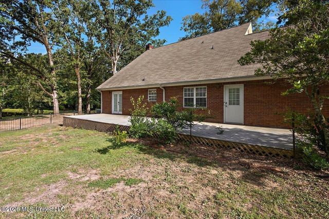402 Springwood Circle, Terry, MS 39170