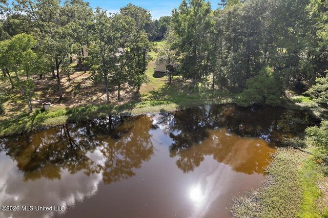 402 Springwood Circle, Terry, MS 39170