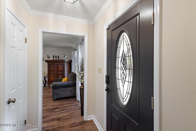 402 Springwood Circle, Terry, MS 39170