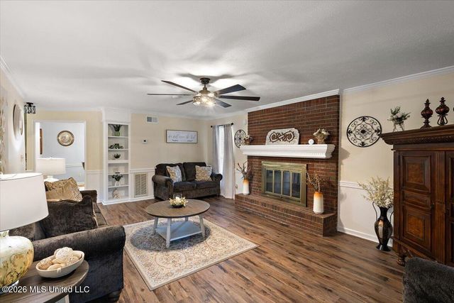 402 Springwood Circle, Terry, MS 39170