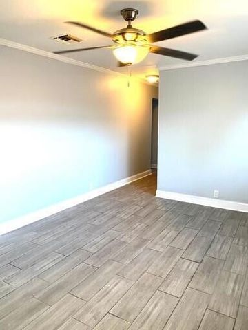 610 SE 2nd Avenue A, Delray Beach, FL 33483