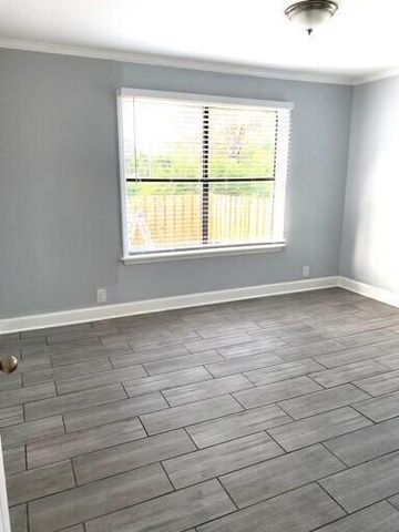 610 SE 2nd Avenue A, Delray Beach, FL 33483