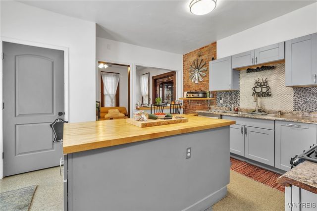 155 Chestnut Street, Lockport City, NY 14094